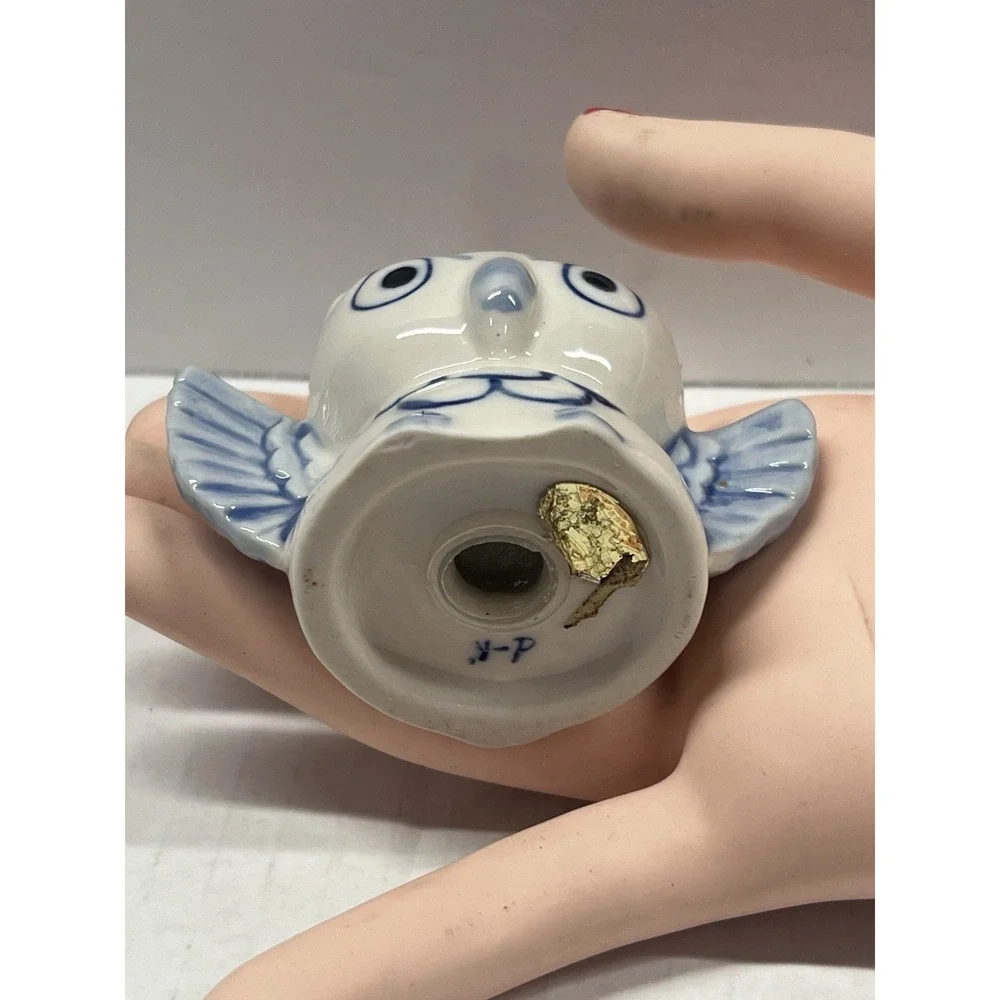 Owl Salt or Pepper Shaker Blue White Delft Style Vintage 2 inches tall‎